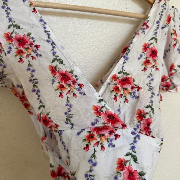 Forever 21 White Floral Wrap Tie Crop Top Blouse Ruffle Women’s Summer Spring - Picture 7 of 11